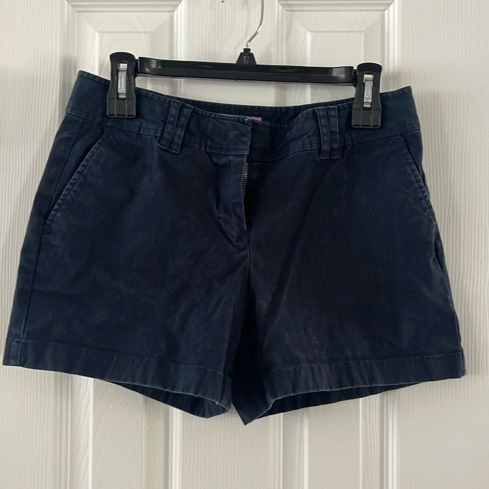 Navy Vineyard Vines shorts size 4